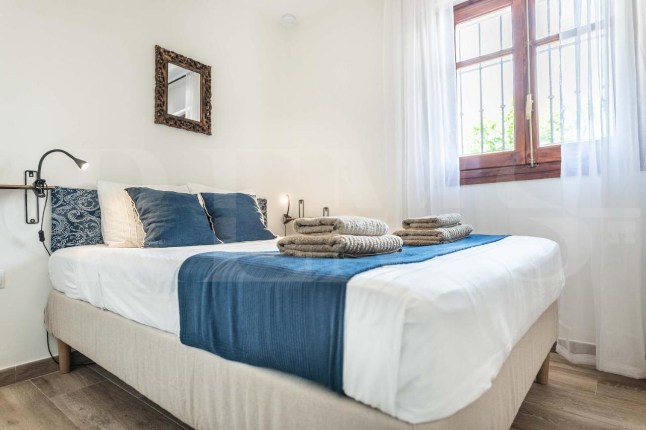 Spacious Apartment Next To Plaza De La Merced By Rems Málaga Buitenkant foto