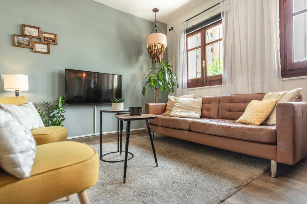 Spacious Apartment Next To Plaza De La Merced By Rems Málaga Buitenkant foto