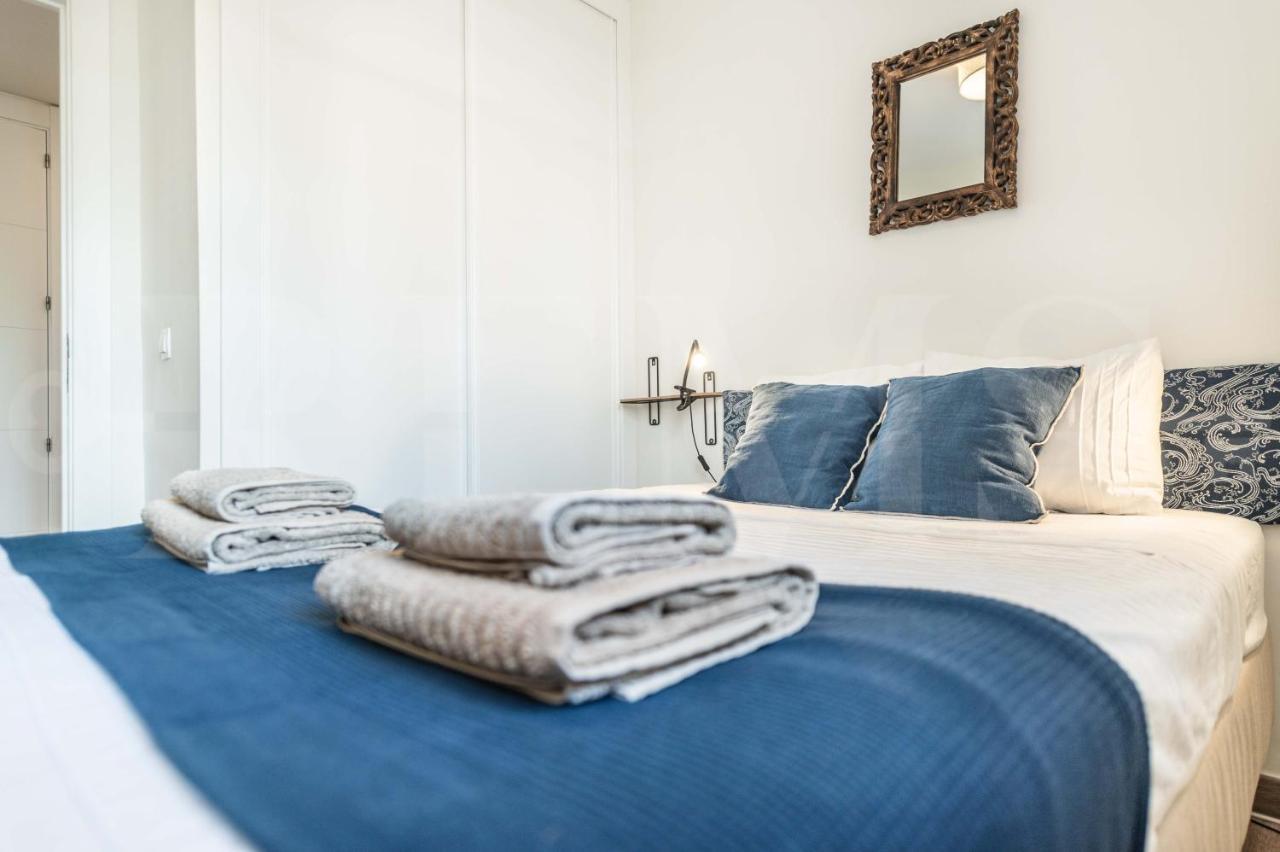 Spacious Apartment Next To Plaza De La Merced By Rems Málaga Buitenkant foto